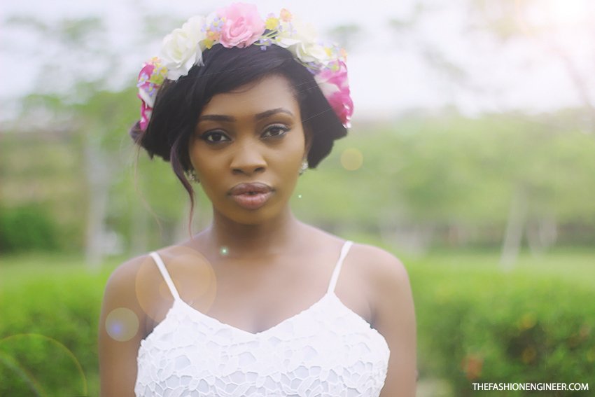 white-lace-dress-feet-avenue-flower-crown-floral-heels (5)