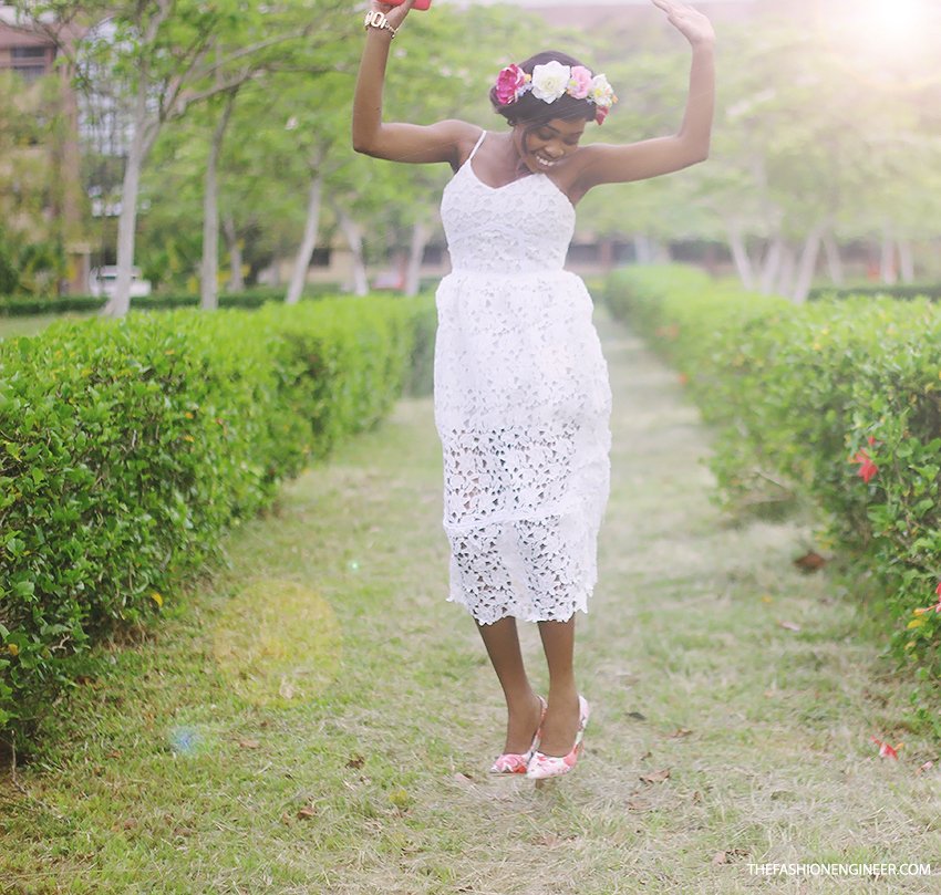 white-lace-dress-feet-avenue-flower-crown-floral-heels (7)