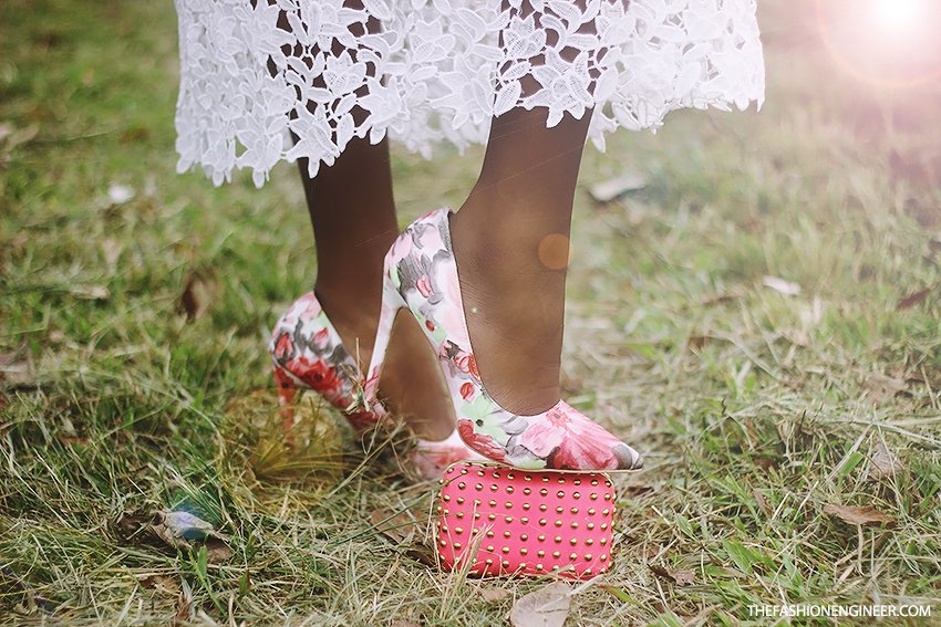 white-lace-dress-feet-avenue-flower-crown-floral-heels (8)