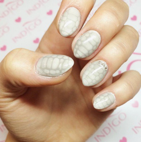 snake nails
