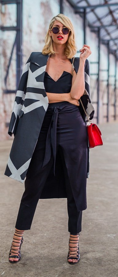 WEARING A SKIRT/DRESS OVER TROUSERS