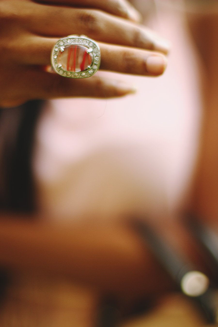 nude-monochrome-outfit-missguided-leather-skirt (9)