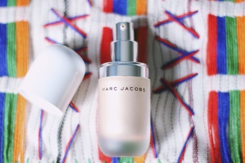 Marc Jacobs Dew Drops Coconut Gel Highlighter: Review And Swatches